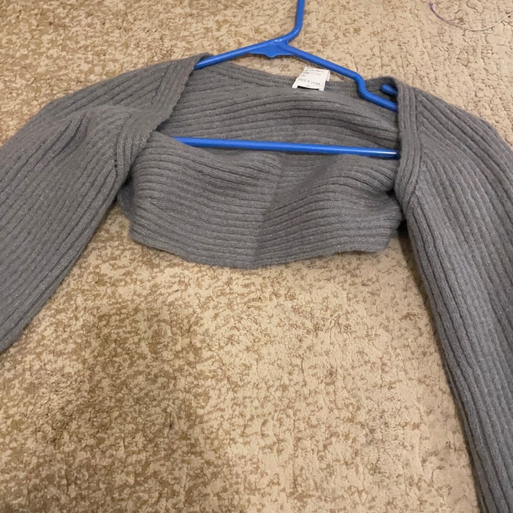 Grey cropped throw
